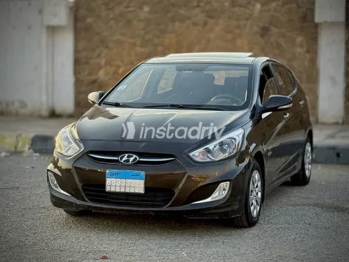 Hyundai Accent 2017 Brown Used for Sale - 2
