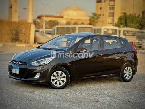 Hyundai Accent 2017 Brown Used for Sale - 4