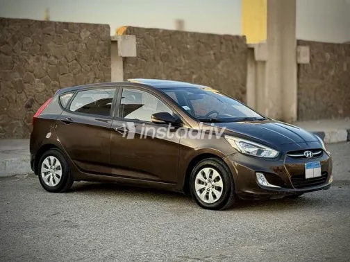 Hyundai Accent 2017 Brown Used for Sale - 7