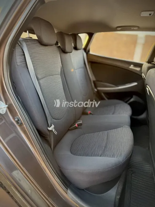 Hyundai Accent 2017 Brown Used for Sale - 9