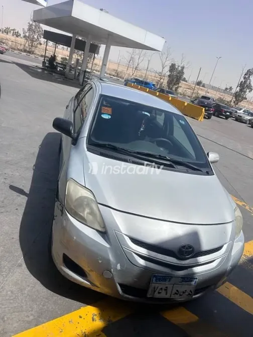 Toyota Yaris 2008 White Used for Sale - 4