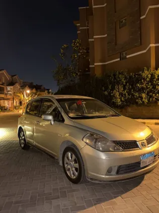 نيسان تيدا 2007 ذهبي مستعملة للبيع