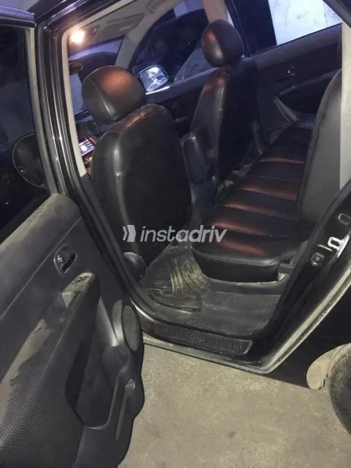 Kia Carens 2012 Black Used for Sale - 6