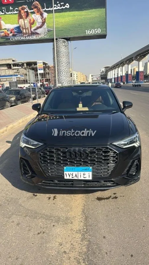 Audi Q3 2023 White Used for Sale - 1