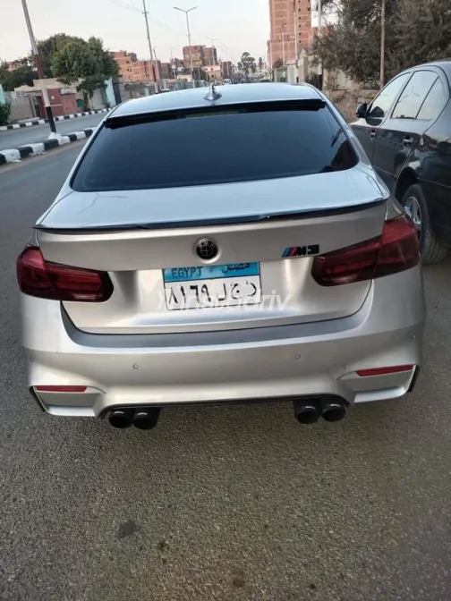 بي ام دبليو 320 2015 فضي مستعملة للبيع - 7