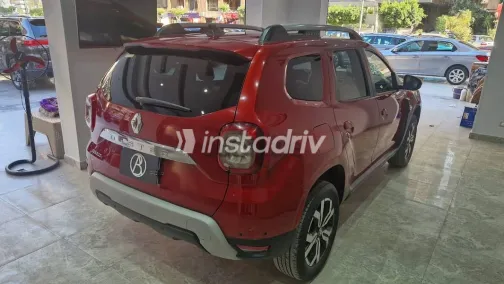 Renault Duster 2023 Red Used for Sale - 3