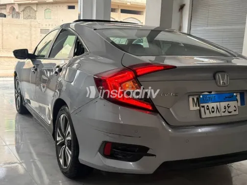 Honda Civic 2020 Silver Used for Sale - 3