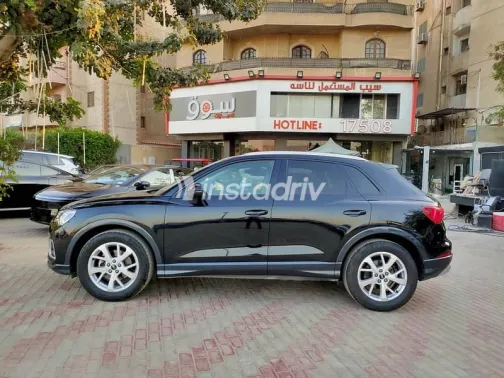 Audi Q3 2025 Black Used for Sale - 2