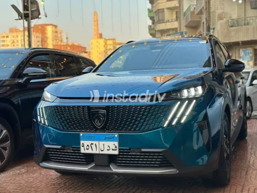 بيجو 5008 2026 أزرق غامق مستعملة للبيع - 1