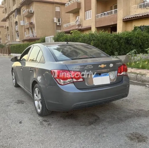Chevrolet Cruze 2010 Gray Used for Sale - 7