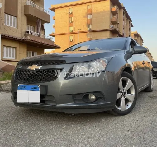 Chevrolet Cruze 2010 Gray Used for Sale - 9
