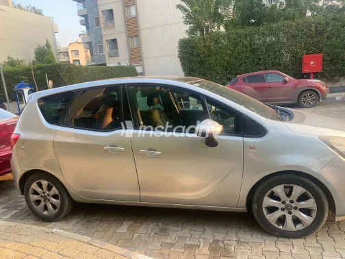 Opel Meriva 2016 Silver Used for Sale - 1