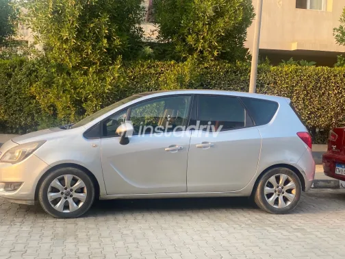 Opel Meriva 2016 Silver Used for Sale - 3
