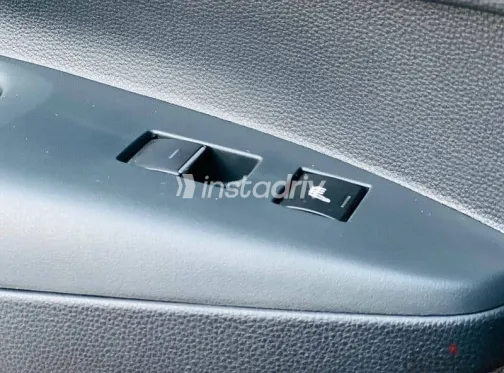 Toyota Corolla 2024 White Used for Sale - 10
