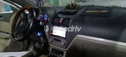 جيلي امجراند X7 2015 أبيض مستعملة للبيع - 6