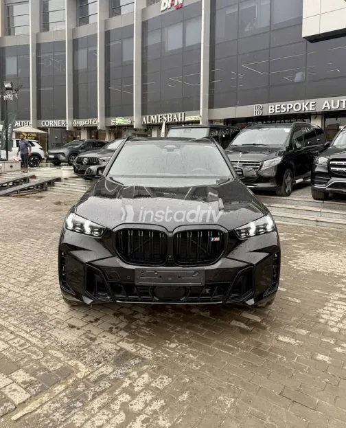 بي ام دبليو X5 M 2024 أسود مستعملة للبيع - 2