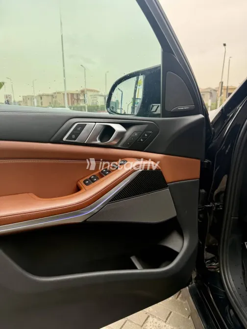 بي ام دبليو X5 M 2024 أسود مستعملة للبيع - 3