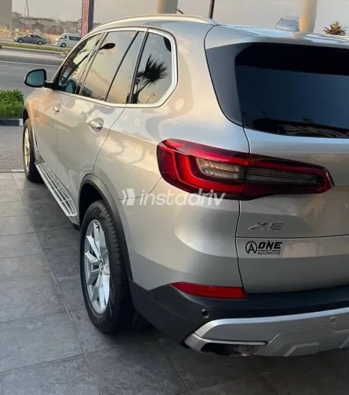 بي ام دبليو X5 2020 فضي مستعملة للبيع - 5