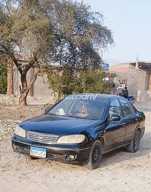 نيسان صنى 2007 أسود مستعملة للبيع - 4