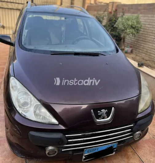 Peugeot 207 SW 2006 Burgundy Used for Sale - 2