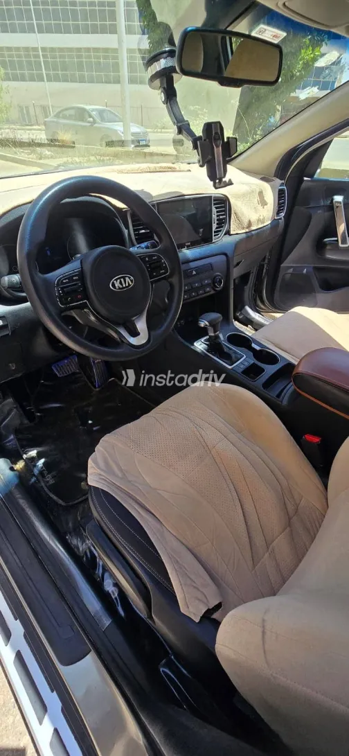 Kia Sportage 2017 Beige Used for Sale - 9