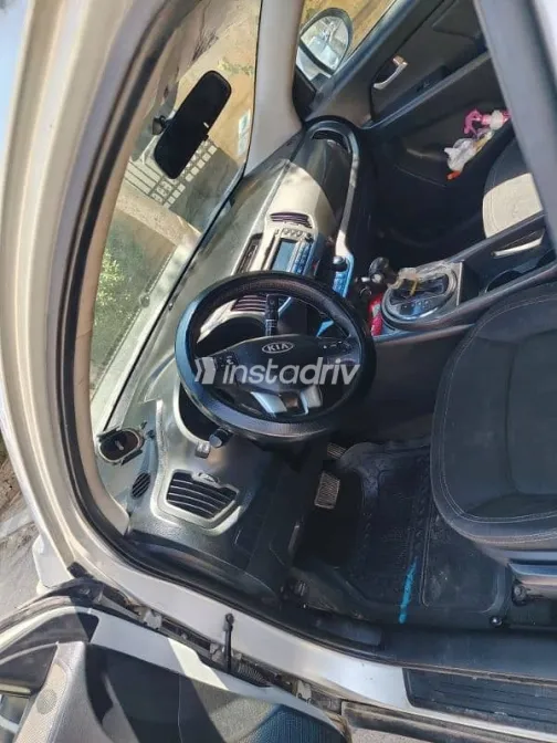 Kia Sportage 2012 Gray Used for Sale - 9