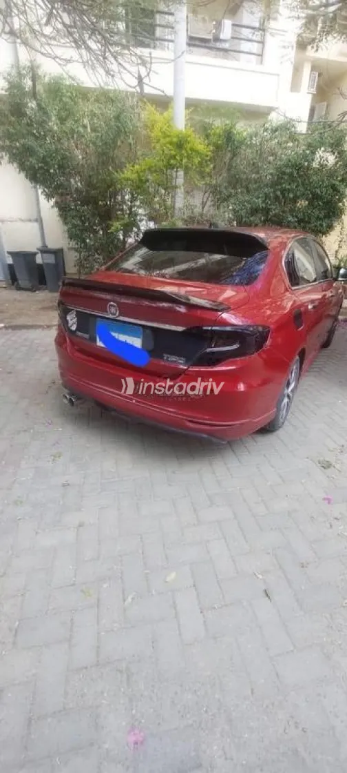 Fiat Tipo 2019 Red Used for Sale - 2