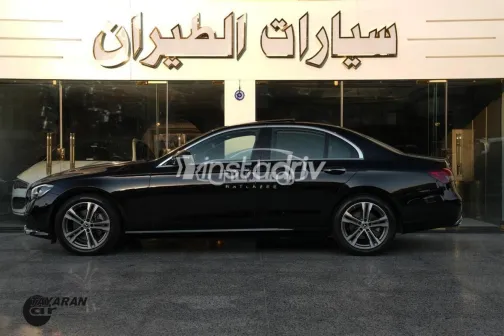 مرسيدس E 200 2021 أسود مستعملة للبيع - 3