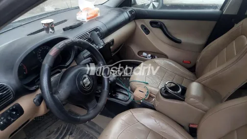 Seat Leon 2003 Gold Used for Sale - 5