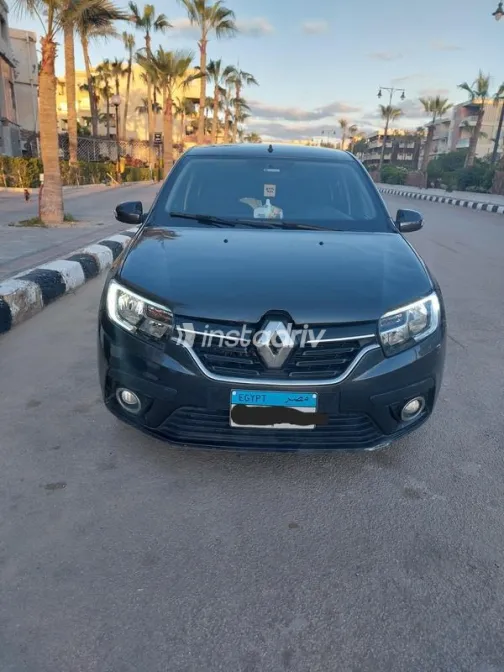 Renault Logan 2021 White Used for Sale - 1