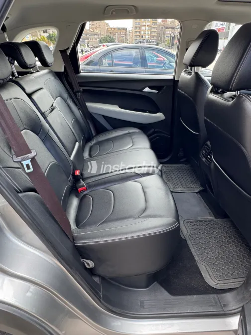 Chevrolet Captiva 2021 Gray Used for Sale - 3