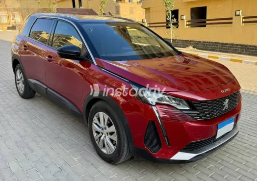 Peugeot 5008 2021 Red Used for Sale - 1