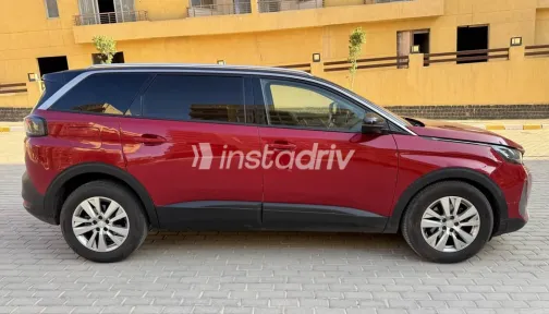 Peugeot 5008 2021 Red Used for Sale - 6