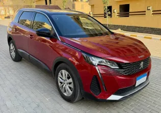 Peugeot 5008 2021 Red Used for Sale