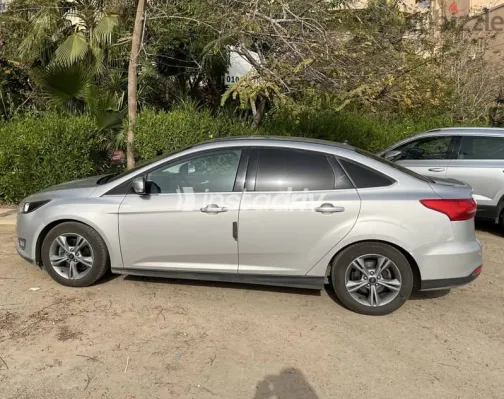 Ford Focus 2018 Silver Used for Sale - 3