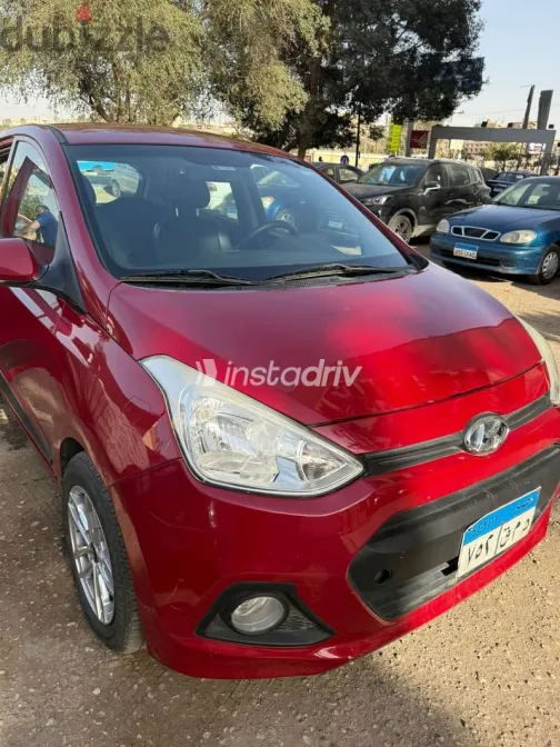 Hyundai Grand i10 2017 Burgundy Used for Sale - 4