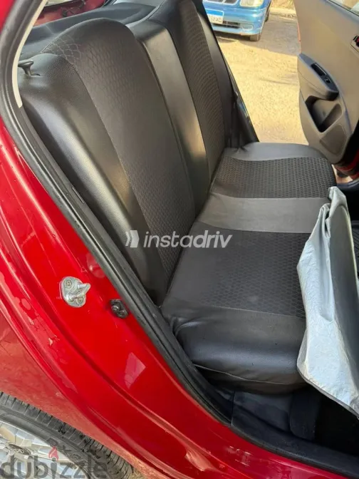 Hyundai Grand i10 2017 Burgundy Used for Sale - 7