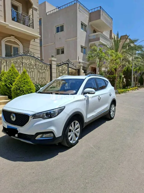 MG ZS 2020 White Used for Sale - 4