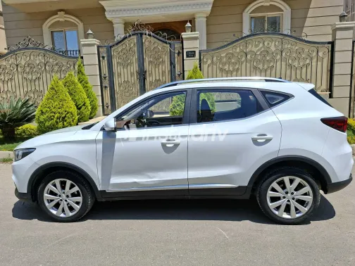 MG ZS 2020 White Used for Sale - 5