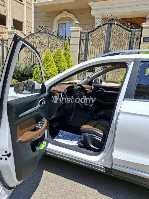 MG ZS 2020 White Used for Sale - 6
