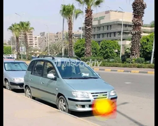 هيونداي ماتريكس 2002 أبيض مستعملة للبيع - 1