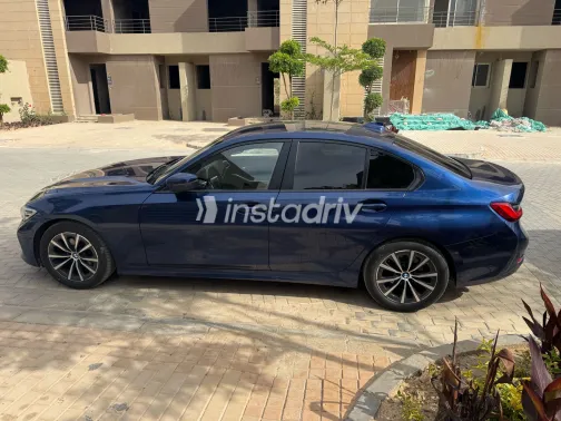 BMW 320 2020 Blue Used for Sale - 2