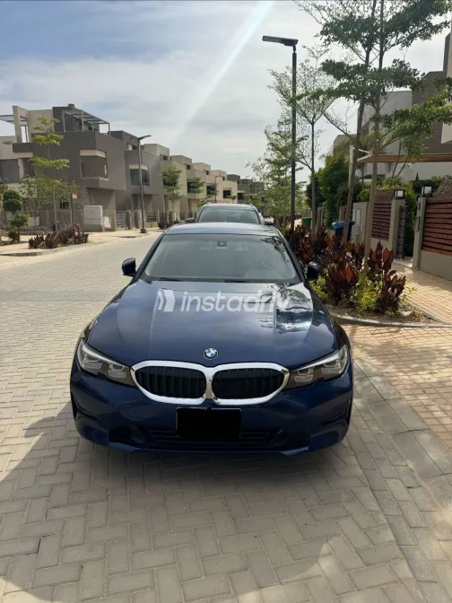 BMW 320 2020 Blue Used for Sale - 7
