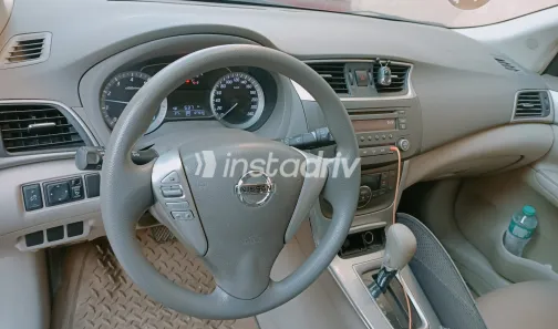 Nissan Tiida 2015 White Used for Sale - 2