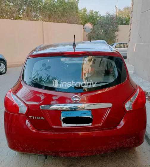 Nissan Tiida 2015 White Used for Sale - 3