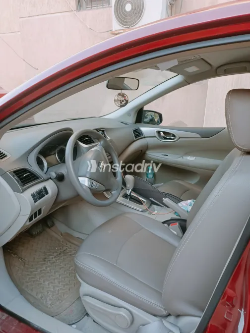 Nissan Tiida 2015 White Used for Sale - 4
