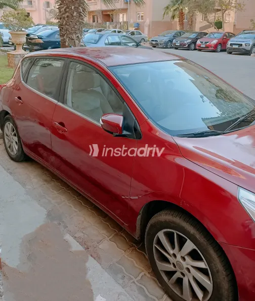 Nissan Tiida 2015 White Used for Sale - 5