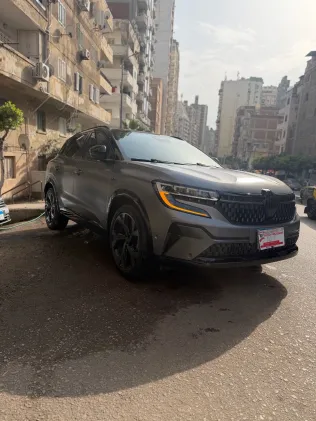 رينو اوسترال 2025 رمادي مستعملة للبيع