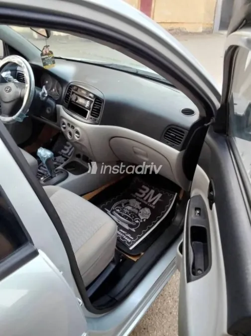Hyundai Accent 2010 Silver Used for Sale - 3