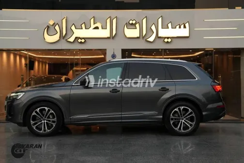 اودي Q7 2025 رمادي مستعملة للبيع - 6